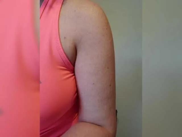 ElitalianMilf from BongaCams is Freechat