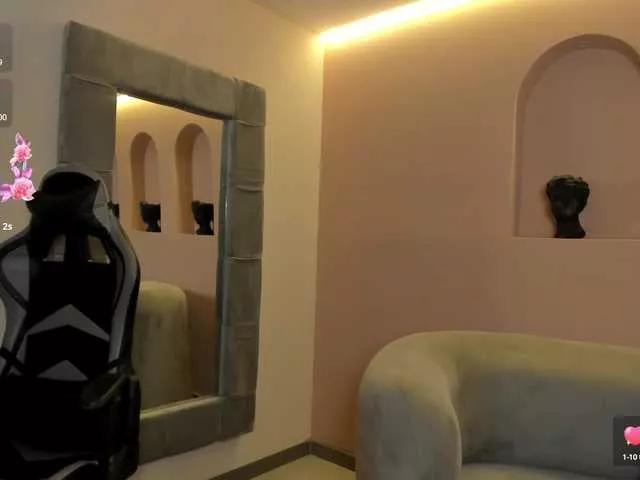 EllaClark from BongaCams