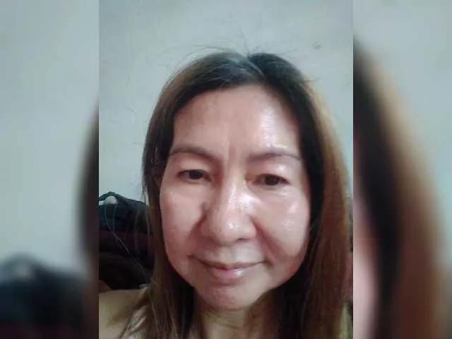 EllaStar from BongaCams