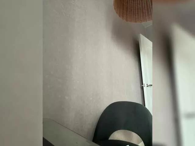 EllexLee from BongaCams