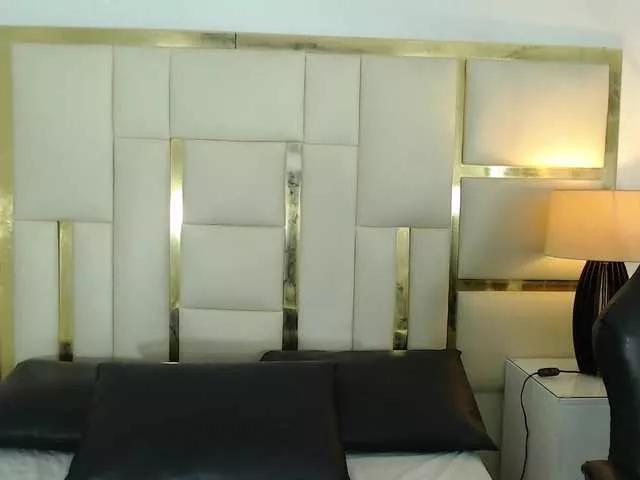 EllieHills from BongaCams