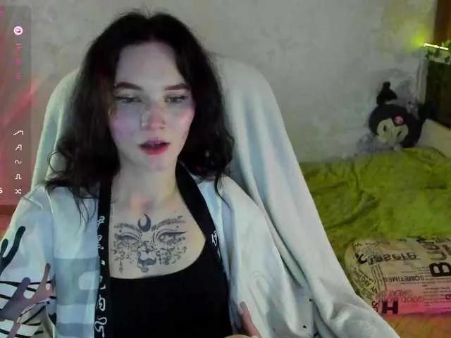Elven1kiss from BongaCams