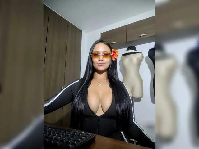 Emeraldgem from BongaCams is Freechat