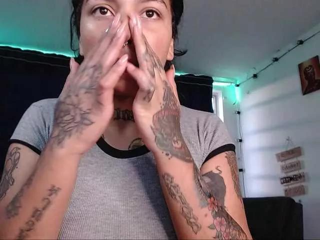 EMma-Duarte from BongaCams