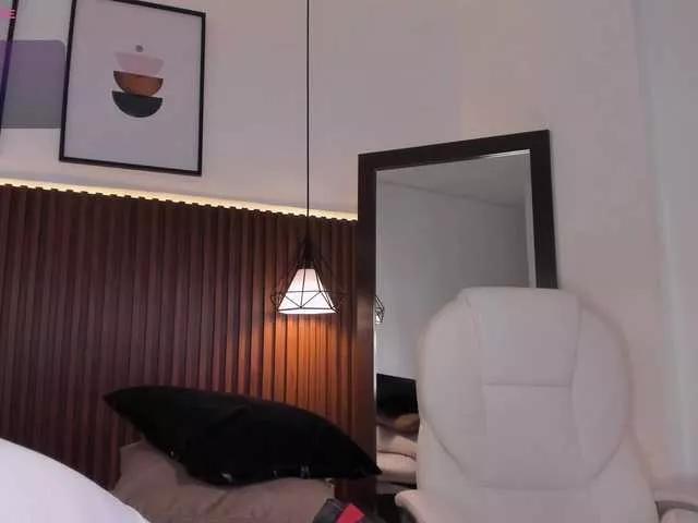 Emma-white from BongaCams