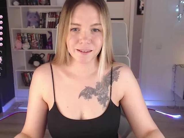 EmmaBryan from BongaCams