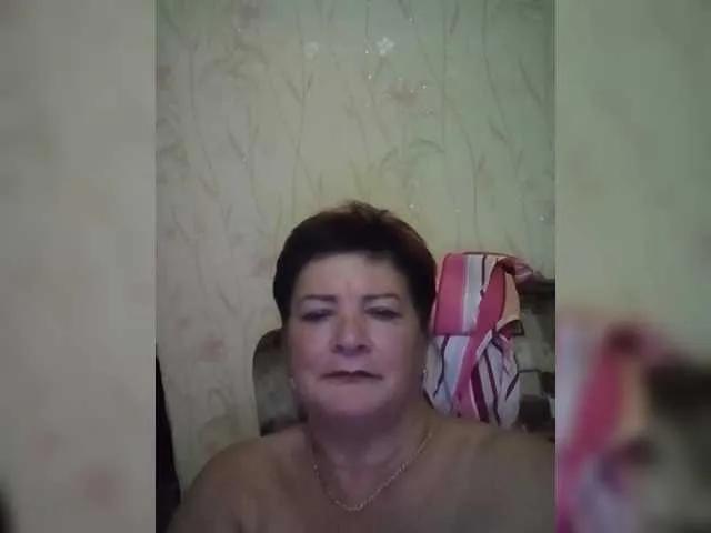 Empresswoman from BongaCams is Freechat