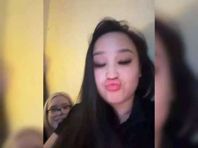 EmyEva from BongaCams