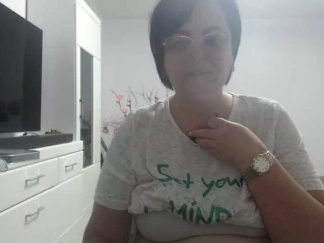 Emyllywhite from BongaCams is Freechat