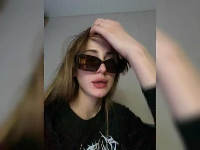eooursave from BongaCams is Freechat