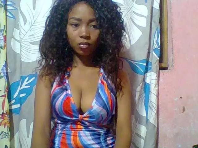 Estelahh from BongaCams
