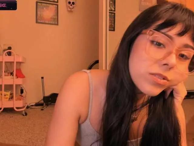 EveeLuna from BongaCams