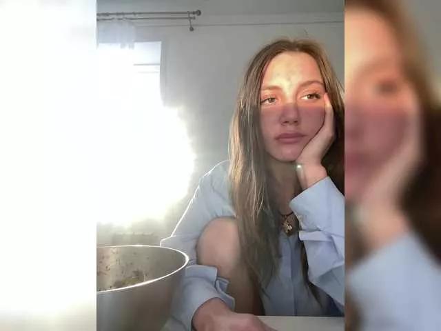 Evelonelfi from BongaCams