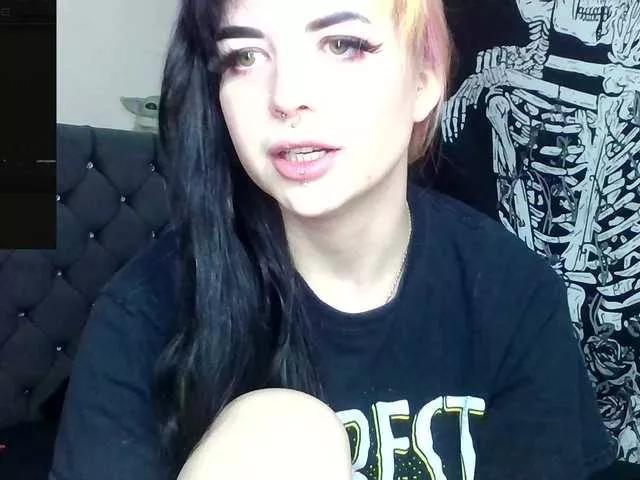 Eviestone from BongaCams