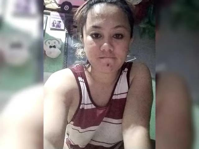 Gelliana30 from BongaCams