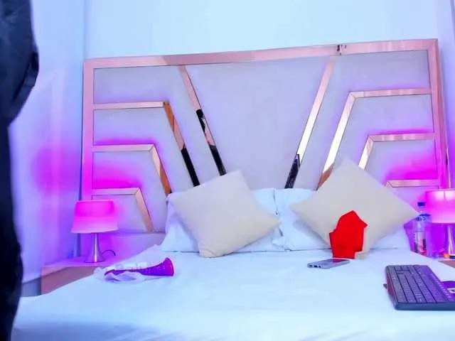 GenesisLunar from BongaCams