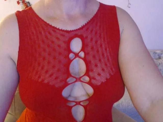 goodSnowQueen from BongaCams
