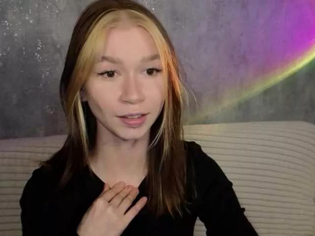 GorgeousKitten from BongaCams