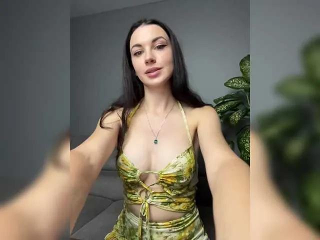 HannaGerman from BongaCams