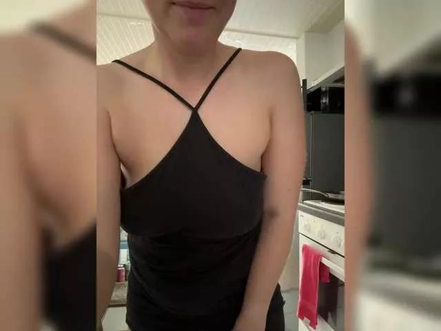 Hanny-ynnaH from BongaCams
