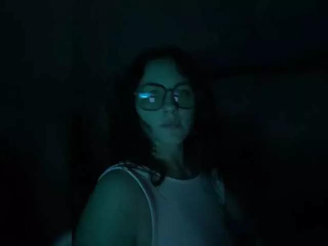 Hanny-ynnaH from BongaCams