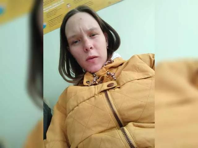 Hatali13 from BongaCams