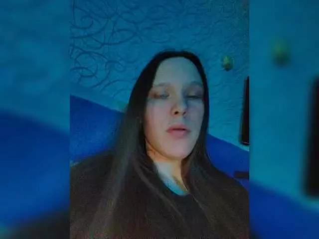 Hatali13 from BongaCams