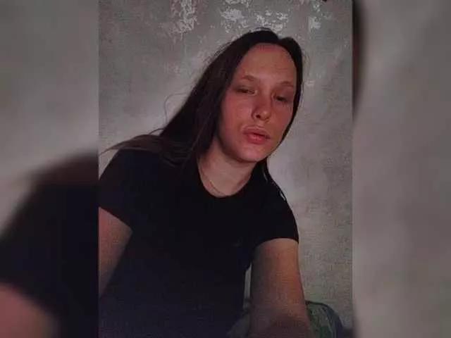 Hatali13 from BongaCams