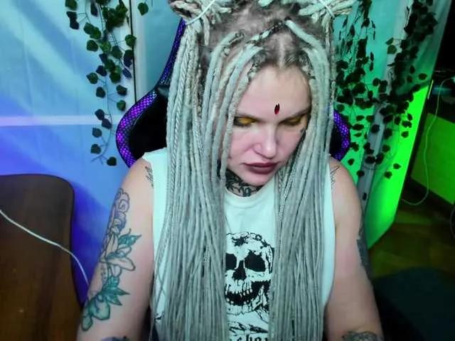 HellGa from BongaCams
