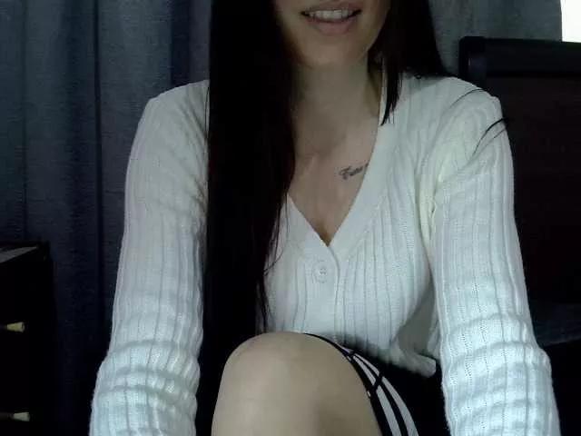 hellshell300 from BongaCams