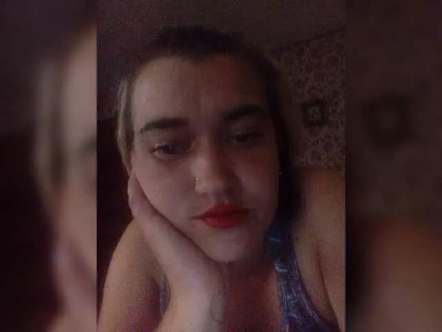 HollyLaBerry from BongaCams
