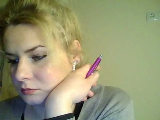 HollyLaPretty on BongaCams 