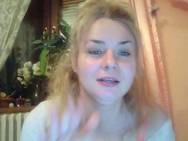HollyLaPretty from BongaCams is Freechat