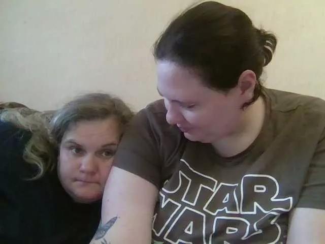 HollyXEva from BongaCams
