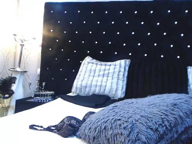 InannaIshtar1 from BongaCams