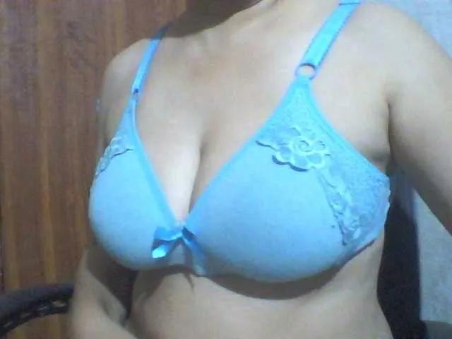 Indiagirl50 from BongaCams
