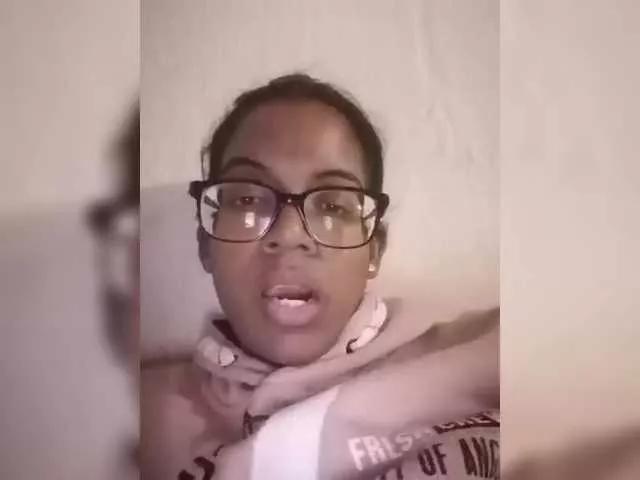 IndianBeaut from BongaCams