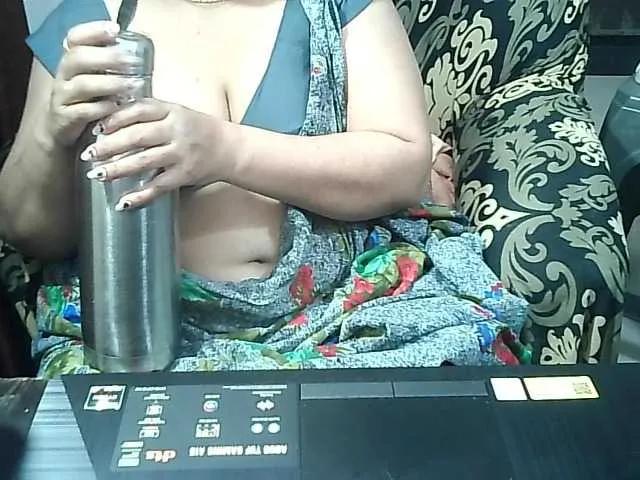 Indianbhabhimilf40 from BongaCams