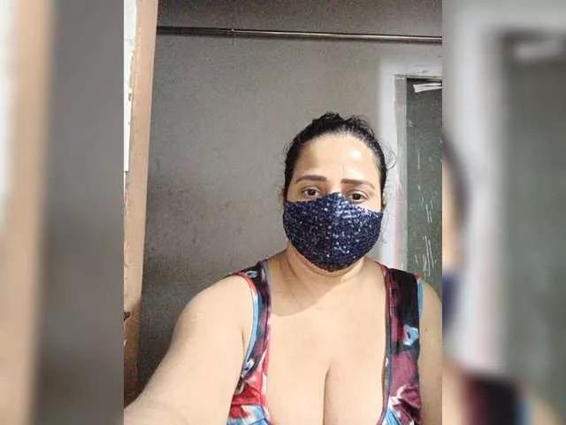 IndianEsha from BongaCams