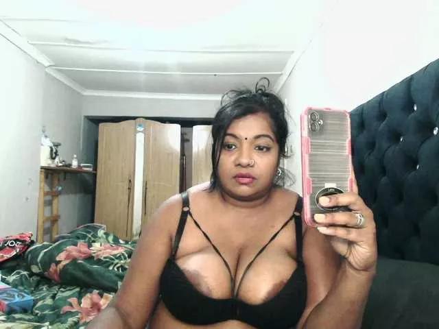 Indianmayaxoxo from BongaCams