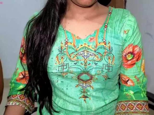 indianpooja from BongaCams