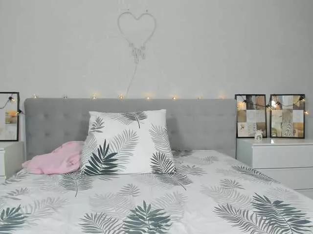 InfiniteDesire from BongaCams