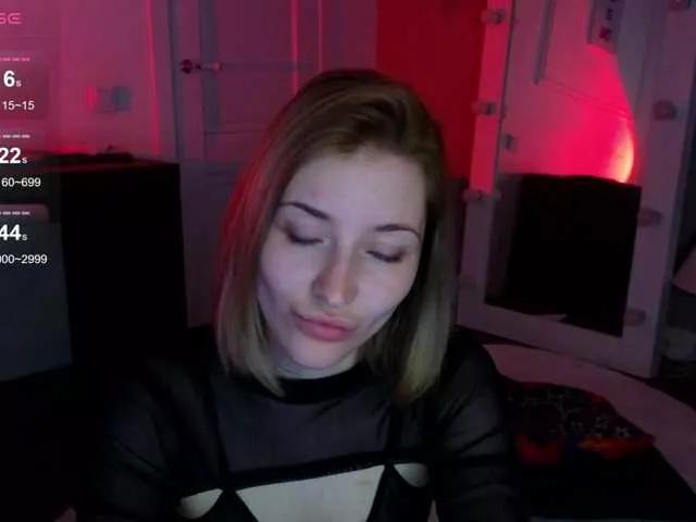 innerbloom from BongaCams