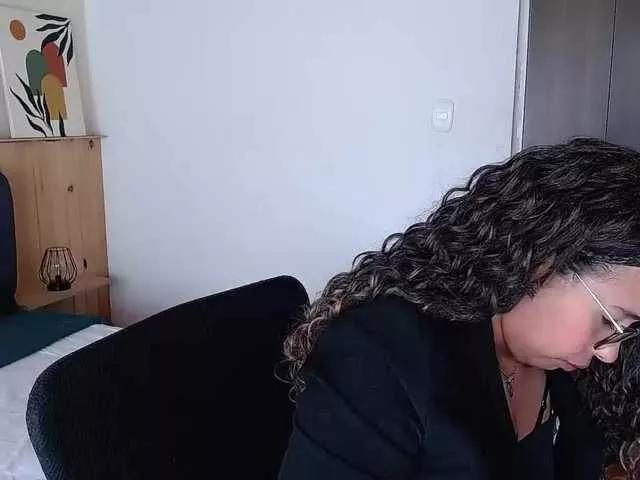 Ivonne-collins33 from BongaCams is Freechat