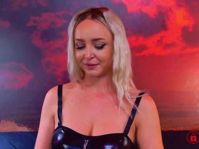 JazzyJULIA from BongaCams