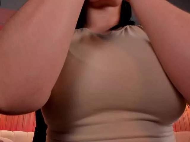 JennaOlson from BongaCams