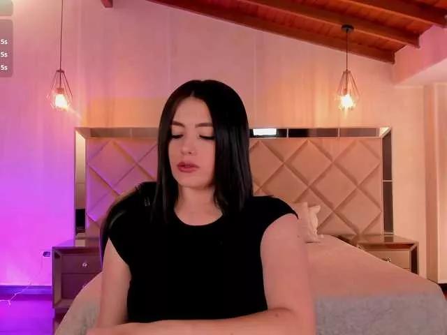 JennaOlson from BongaCams