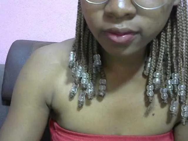 jenniella from BongaCams