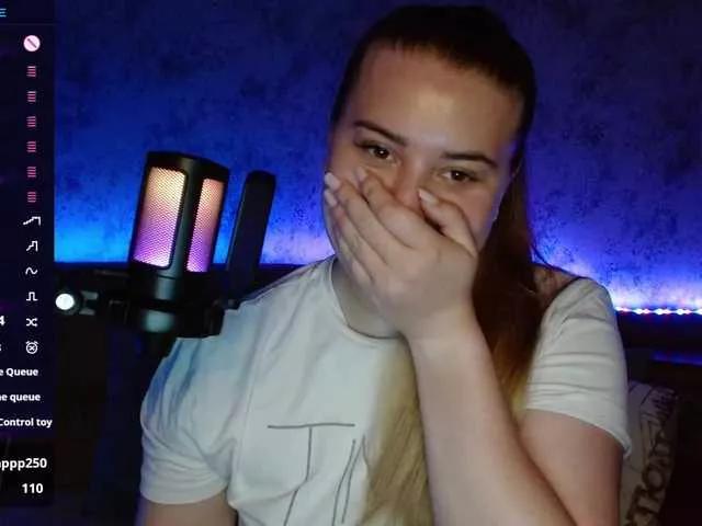 Jevelinaa from BongaCams