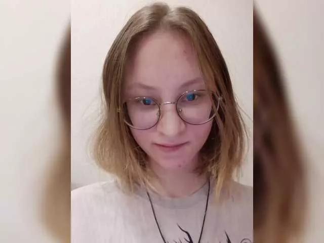 jillari from BongaCams